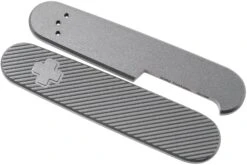 Daily Customs 91.2 35 Angle Pattern, Titanium P10008995 Plaquettes Pour Victorinox