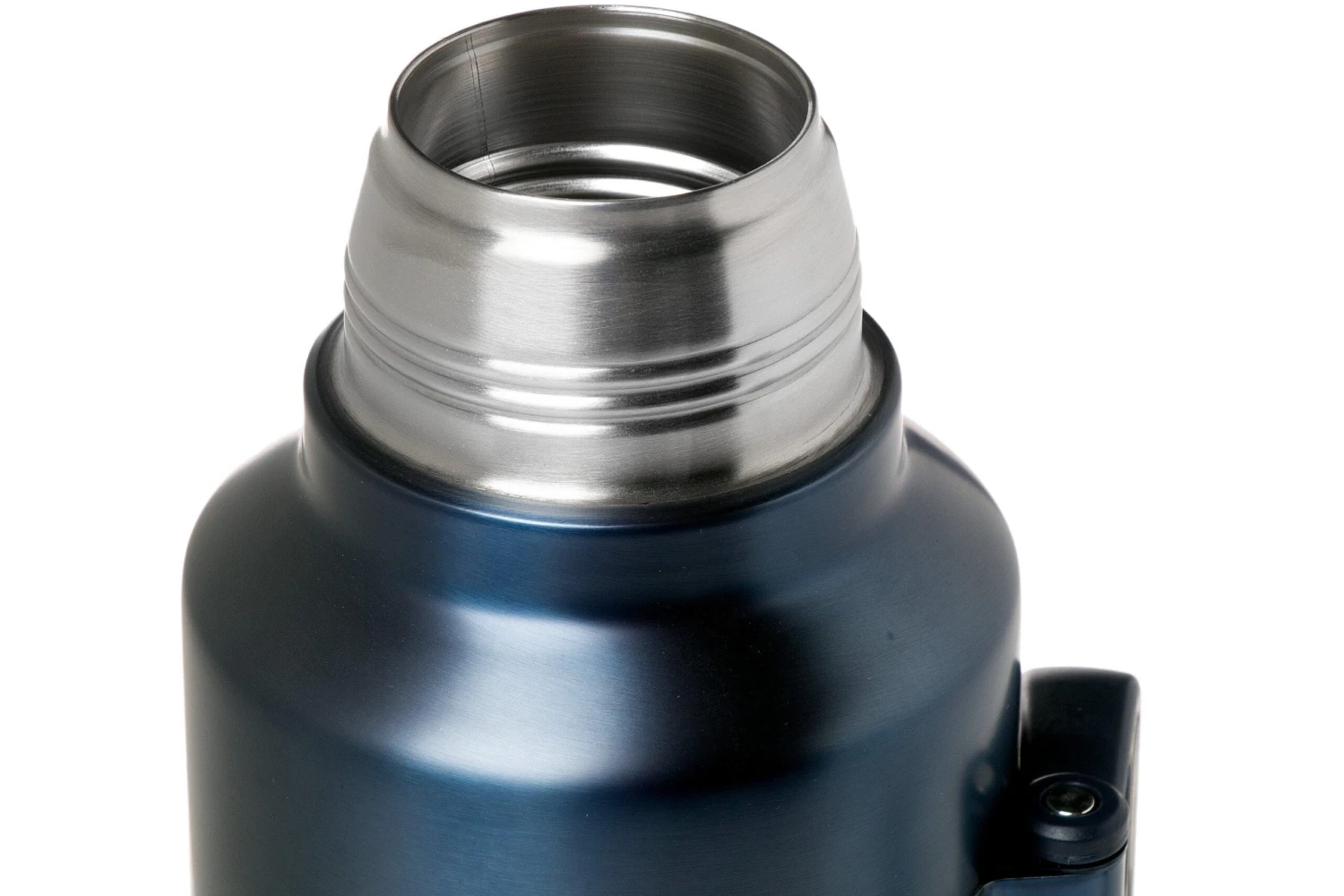 Stanley The Legendary Classic Bouteille Thermos 1900 Ml - Nightfall 4 Stanley The Legendary Classic Bouteille Thermos 1900 Ml - Nightfall – Image 2