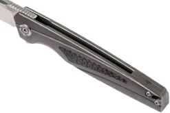 Rike RK803CH-DG Dark Grey, Carbonfiber Inlay Couteau De Poche 17 Rike RK803CH-DG Dark Grey, Carbonfiber Inlay Couteau De Poche -Nitecore Soldes Boutique RK803CH DG 07 rike knives rk803ch dg 07