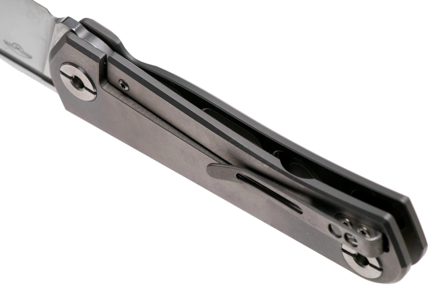 Real Steel Phasma Free, M390 Titanium, Nail Groove 9226 Couteau De Poche, Poltergeist Design 7 Real Steel Phasma Free, M390 Titanium, Nail Groove 9226 Couteau De Poche, Poltergeist Design – Image 5