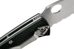 Spyderco Tenacious Lightweight C122SBK FRN Serrated Couteau De Poche -Nitecore Soldes Boutique SPC122SBK 06 spyderco