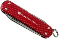 Victorinox Classic Alox Red 0.6221-20R4.KTE1 Knivesandtools Edition, Couteau Suisse -Nitecore Soldes Boutique VT0 6221 20R4 KTE1 05 victorinox