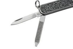 Victorinox Classic SD Brilliant, Crystal 0.6221.35 Couteau Suisse 9 Victorinox Classic SD Brilliant, Crystal 0.6221.35 Couteau Suisse -Nitecore Soldes Boutique VT0 6221 35 03 victorinox