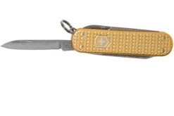 Victorinox Classic SD Precious Alox, Brass Gold 0.6221.408G Couteau Suisse 8 Victorinox Classic SD Precious Alox, Brass Gold 0.6221.408G Couteau Suisse -Nitecore Soldes Boutique VT0 6221 408G 03 victorinox