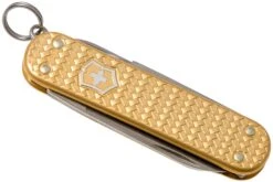 Victorinox Classic SD Precious Alox, Brass Gold 0.6221.408G Couteau Suisse 9 Victorinox Classic SD Precious Alox, Brass Gold 0.6221.408G Couteau Suisse -Nitecore Soldes Boutique VT0 6221 408G 04 victorinox