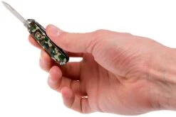 Victorinox Classic SD Camouflage 0.6223.94 Couteau Suisse -Nitecore Soldes Boutique VT0 6223 94 05 victorinox vt0 6223 94 05
