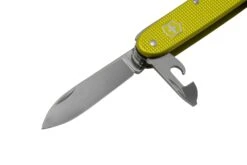 Victorinox Pioneer X Alox Limited Edition 2023, 0.8231.L23 Electric Yellow, Couteau Suisse -Nitecore Soldes Boutique VT0 8231 L23 03 victorinox