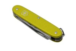 Victorinox Pioneer X Alox Limited Edition 2023, 0.8231.L23 Electric Yellow, Couteau Suisse -Nitecore Soldes Boutique VT0 8231 L23 05 victorinox