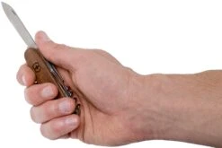 Victorinox Huntsman Bois 1.3711.63 Couteau Suisse 11 Victorinox Huntsman Bois 1.3711.63 Couteau Suisse -Nitecore Soldes Boutique VT1 3711 63 05 victorinox