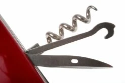 Victorinox Mountaineer, Rouge 1.3743, Couteau Suisse -Nitecore Soldes Boutique VT1 3743 04 victorinox mountaineer vt1 3743 d4