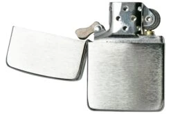 Zippo 1941 Replica Chrome Brush 60000665 Argenté, Briquet -Nitecore Soldes Boutique ZP1941 000930 03 zippo